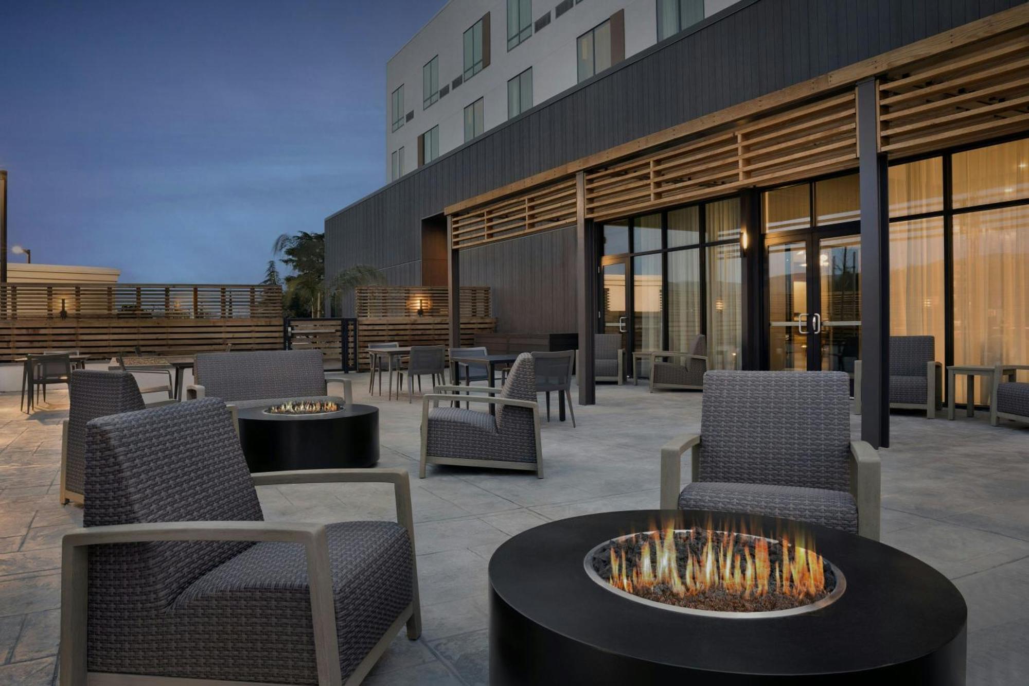 Courtyard By Marriott Antioch Pittsburg Hotel Екстериор снимка